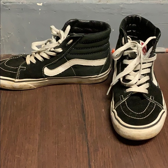 Vans - Picture 2 of 4